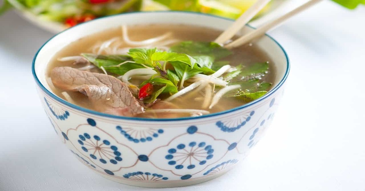 Discover Vietnam cuisine with TOP 10 best pho in Saigon